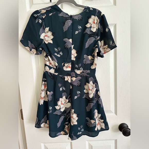 ASTR the Label Floral Romper - Picture 2 of 4